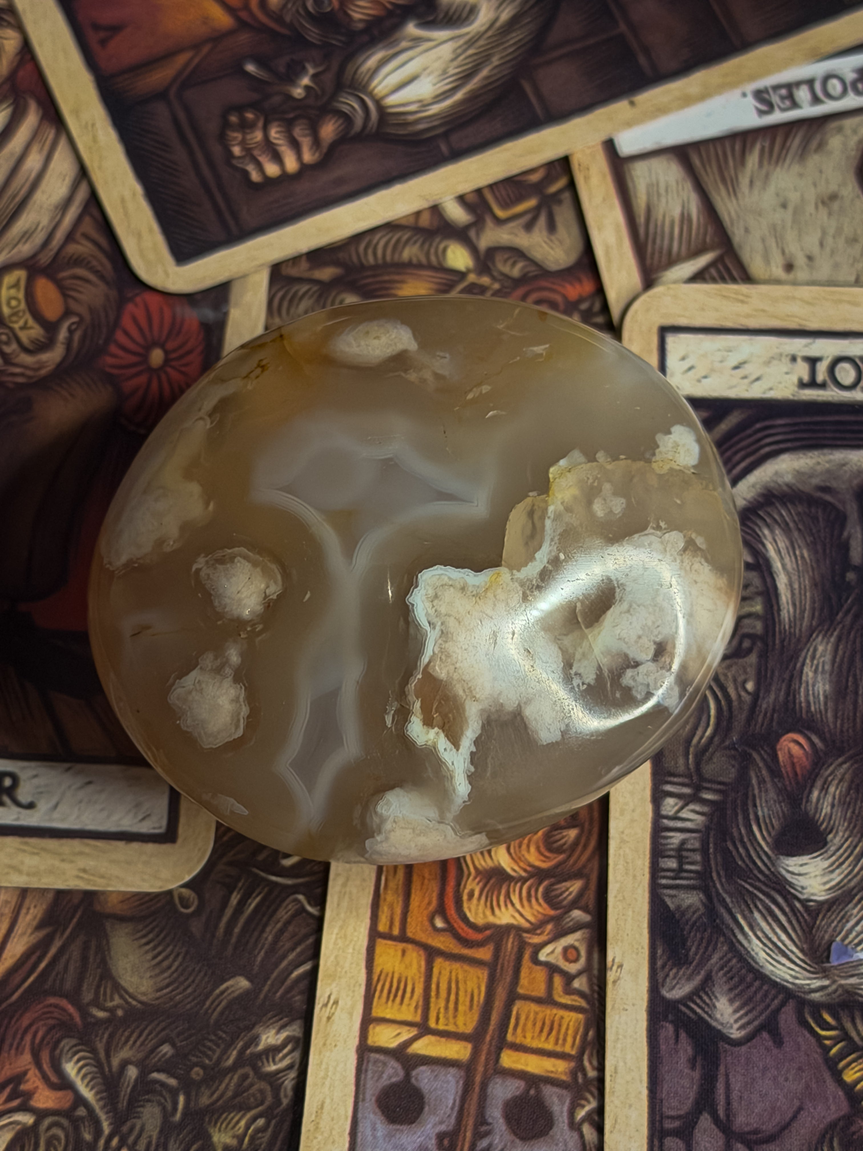 Flower Agate Palmstone