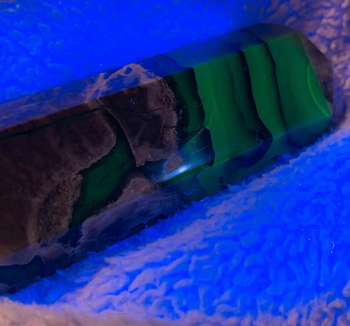 UV Reactive Volcano Agate Tower