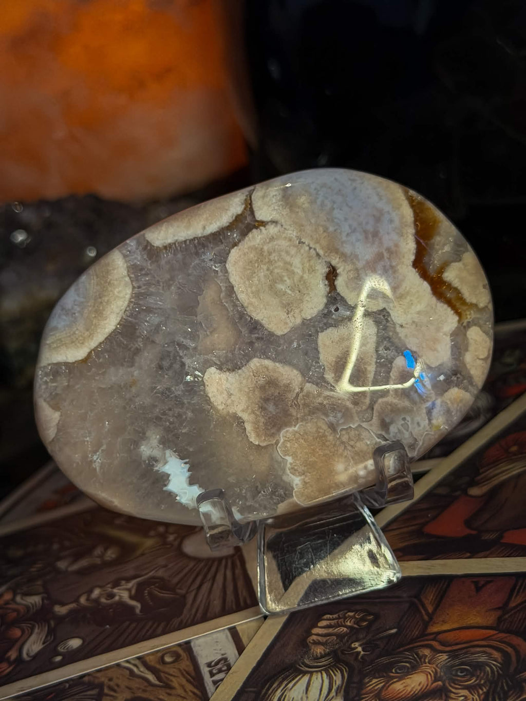 Flower Agate Palmstone